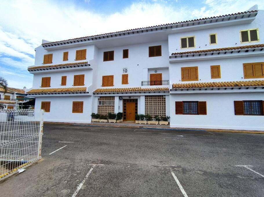Apartamento Comodo A 300 Metros De La Playa Санта Пола Экстерьер фото